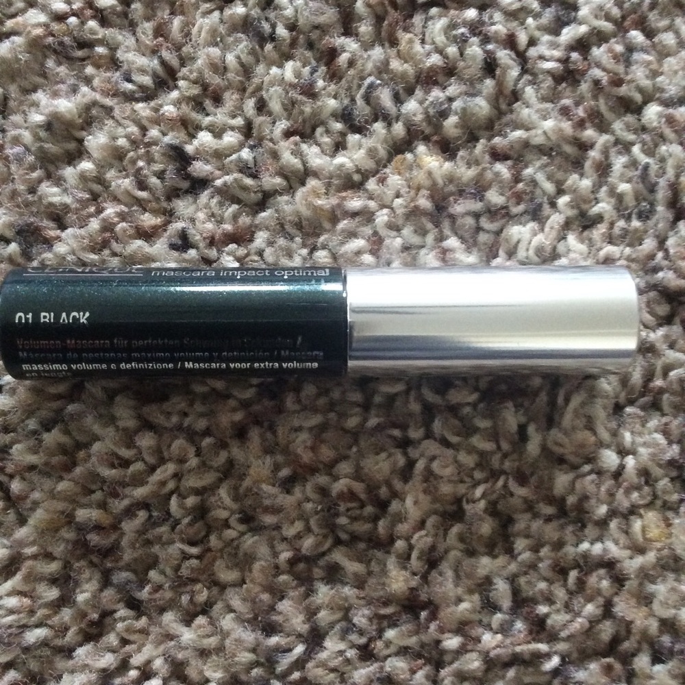 Clinique Sample Set - Picture 6 of 15